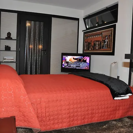 Deck B&B