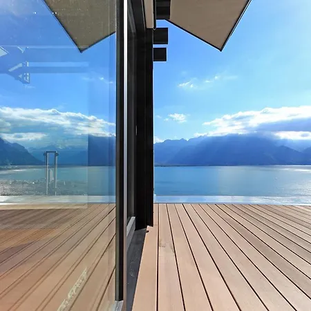 Deck Couette-café Montreux